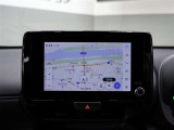 【ディスプレイオーディオ(コネクティッドナビ対応)Plus】通信型のコネクティッドナビに加え車載ナビも搭載しています。コネクティッドナビはご契約を頂くとR11年9月30日まで無料でご利用いただけます。