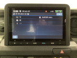 ドライブの必需品。見やすい・使いやすいHonda純正のメモリーナビを搭載。Bluetooth機能もついているのでお持ちのスマートフォンと連携させて、さらに便利に利用が可能です。