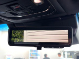 【デジタルインナーミラー】後席の大きな荷物や同乗者で後方が確認しづらい時でも安心!カメラが撮影した車両後方の映像をルームミラー内に表示。クリアな視界で状況の確認が可能です!
