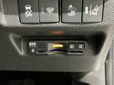 いまや快適なカーライフに欠かせないETCが付いています。