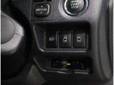 電動のスライドドアで楽々スムース!運転席からも開閉の操作もできます♪キーのスイッチひとつで自動開閉できる便利な機能もついてます♪