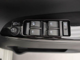 パワーウィンドゥ 運転席ドアスイッチ照明付です。電動格納ミラーも手元でワンモーションで可能です。