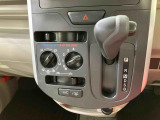 納車前にはプロのメカニックが、各部の点検を行います。ディーラーにしか出来ない品質、そしてサービスできっと満足していただけると思います!