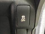 【VSA】ブレーキ時の車輪ロックを防ぐABS、加速時などの車輪空転を抑えるTCS、旋回時の横滑り抑制の3つの機能をトータルに制御!予期しないクルマの挙動の乱れを防ぐ安全装備です♪