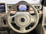 【純正革巻きステアリング】上質な革を使用することで、手にしっかり馴染みとても運転しやすいハンドルです♪