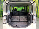普段のお買い物や通勤、送迎等に十分な荷室スペースを確保しております。セカンドシートを倒すと、大きな荷物の積載も可能です♪