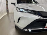 LEDヘッドライトです。デザイン性がよくとても明るいので、夜間の走行や悪天候でも安心です。しかも長寿命!