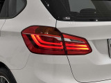 BMW伝統のL字型テールライト