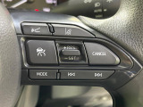 【レーダークルーズコントロール】高速道路での長距離走行が楽に!!自動で速度を保つクルーズコントロールが、衝突軽減システムと連携し、前方の車両を感知して車間を保つように速度調節してくれます!!