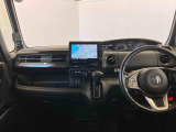 当店は新車ディーラーが運営しておりますのでご購入後は、もちろんディーラーの整備点検を実施し提供いたします。