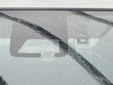 【トヨタセーフティセンス】走行中に前方の車両等を認識し、衝突しそうな時は警報とブレーキで衝突回避と被害軽減をアシスト。より安全にドライブをお楽しみいただけます。