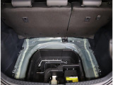 もちろんパンク修理剤&車載工具完備☆万が一のトラブルに備えて使い方もご説明いたします♪