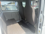自社認証工場を完備しておりますので、納車前の車検・整備や、アフターメンテナスもばっちりですので、安心して当社にお任せ下さい。また、当社にて車輌ご成約のお客様はオイル交換永久無料のサービス付きです!
