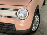 【LEDヘッドライト】悪天候や夜間走行時も良好な視界を確保し安心して運転できる高輝度LEDヘッドライトを装備!点灯速度が早く、消費電力も抑えられています。
