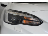 LEDヘッドライトで夜間の運転も安心です