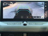 ディスプレイからのカメラ視点を変更することで、状況に合わせて運転席からの死角もカバーできます♪