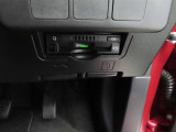 ETCを装備しています。高速道路の料金が後払いなので、料金所で止まることが無く、ノンストップでスイスイ進めます。