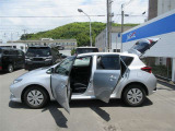 5ドアーで乗り降り荷物の出し入れ助かります