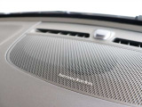 harman/kardonプレミアムサウンド・オーディオシステムにより600Wの出力を持つ13個のスピーカーを搭載 エアベンチレーテッド・サブウーファーによる温かみのあるサウンドが車内を包みます!
