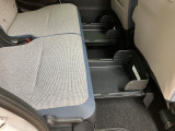 床面に置きたくないお荷物はこの「置きラクボックス」へどうぞ♪