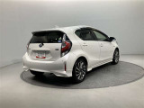 室内外はもちろん、シートを外してニオイの元となるフロアカーペットまで消臭・除菌を実施。中古車を気持ちよくお乗りいただけるクリーニングサービスです。詳細は販売店スタッフまでおたずねください。