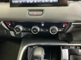雨の日や冷えた車内でも、シートの座面をやさしく温め快適な運転をサポート