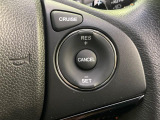 【クルーズコントロール】高速道路もラクラク走行。アクセルを離しても一定速度で走行ができ、長距離運転時の負担を軽減!加速・減速も簡単なスイッチ操作で調整できます。