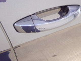 &rdquo;Keyless Access&rdquo;によって、ドアハンドルに手をかけるだけでドアロックが解除できます!