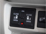 ◆両側電動スライドドア◆狭い駐車場でも乗り降りが楽々♪お子様が隣の車にドアを当ててしまう心配もございません!小さなお子様連れの方もこれで安心。