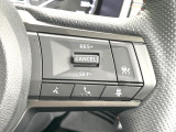【レーダークルーズコントロール】高速道路での長距離走行が楽に!!自動で速度を保つクルーズコントロールが、衝突軽減システムと連携し、前方の車両を感知して車間を保つように速度調節してくれます!!