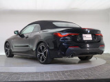 一目で伝わるBMW特有のスポーティーなプロポーションは、BMWの走行性能を生み出すのに欠かせない要因の一つです。細部まで拘りぬいたお車をぜひ一度ご覧ください!