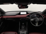 MAZDA3ファストバック 2.0 X バーガンディ セレクション 4WD 本革シート