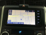メモリーナビを装備。タッチパネル式で使いやすく、お出かけもラクラクです。