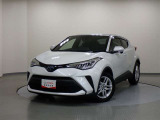 ボディ色はプラチナホワイトパールマイカです。  ※弊社では、現車確認・納車時にご来店いただける福島県内在住のお客様、および隣接県のお客様への販売に限らせていただいております。
