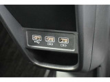 USBジャックで 使い方増えます