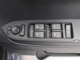 パワーウィンドゥ 運転席ドアスイッチ照明付です。電動格納ミラーも手元でワンモーションで可能です。