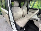 運転席シート廻りは使用感も少なく、良好な状態となっています。丁寧に使われていたことがよくわかりますね。