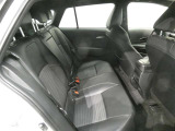 大人の方がゆったりとご乗車いただけるスペースがございますのでロングドライブも快適ですよ★