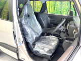 運転席シート廻りは使用感も少なく、良好な状態となっています。丁寧に使われていたことがよくわかりますね。