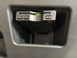 いまや快適なカーライフに欠かせないETCが付いています。