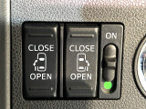 【両側パワースライドドア】スマートキーや運転席のスイッチで後席両側スライドドアの開閉が可能♪電動だから力を入れてドアを開ける必要が無く、小さなお子様でも簡単に開け閉めでき快適です♪
