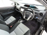 シンプルで使いやすいデザインの運転席です。