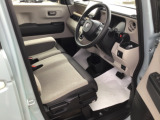運転席・助手席シートヒーター付きです。