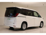 ★トヨタ認定中古車ライト★ 1年間走行距離無制限の「ロングラン保証」が付いています。全国約5,000ヶ所のトヨタのお店で保証修理可能です。お出かけ先でも安心です。選べる延長保証もご用意しています。