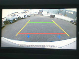 車庫入れや後方確認に便利な、バックモニター搭載!車幅線が表示されるので安心です。一度使用すると、手放せなくなる装備です!