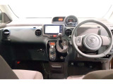 必要な装備を使いやすい位置に配置した機能的な運転席まわり。操作感や車両感覚など、ぜひ運転席に座って確かめてください。
