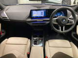☆センターパネルを運転席側に僅かに傾けたBMW独特のインパネ☆【駆け抜ける歓び】はここからもスタートしております☆