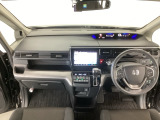 【前方視界】開放的な前方視界!運転がしやすく疲れにくいです♪窓が大きく、見通しがとっても良いおクルマですよ♪