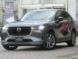 CX-60らしい車格感。外観重視の方にも。ワイドなフロントフェイスが印象的です。