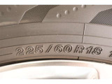 225/60R18    車両装着標準タイヤサイズです。 タイヤのご相談もトヨタモビリティ石川にお任せください